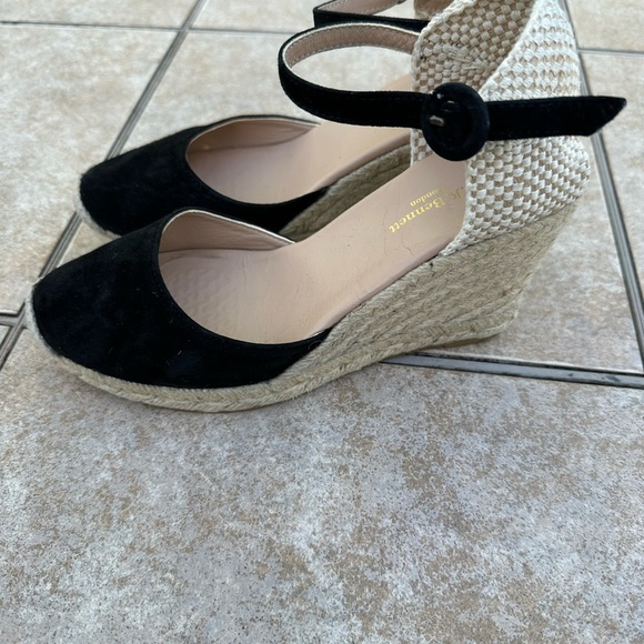 L.K.Bennett Harrison Suede Wedge Heel Sandals - Picture 3 of 16